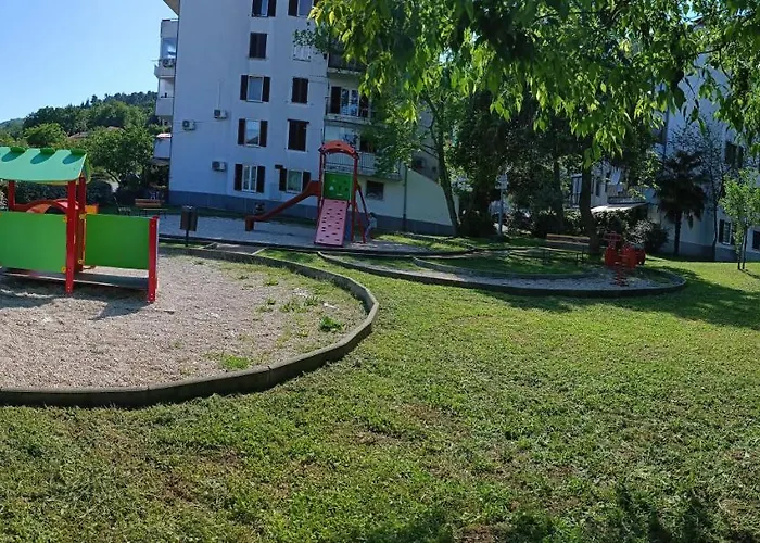 Leona Apartment Lovran