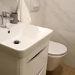 Apartman Leona