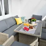 Leona Apartman *