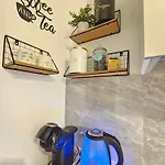 Apartman Leona *