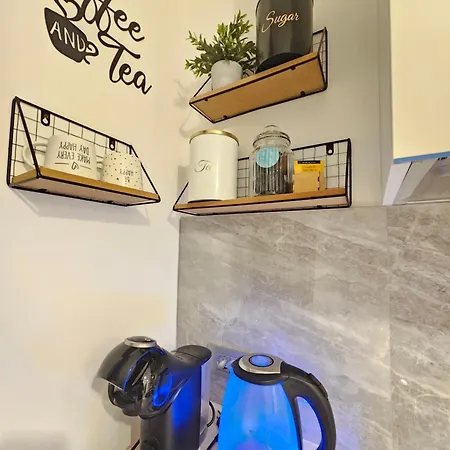 Apartment Leona *