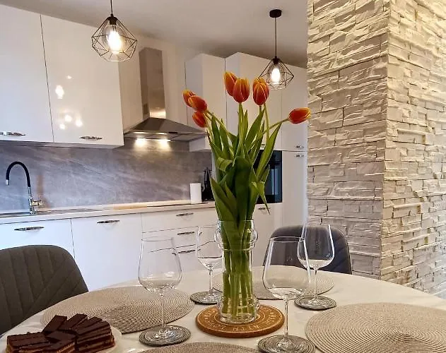 Leona Apartman